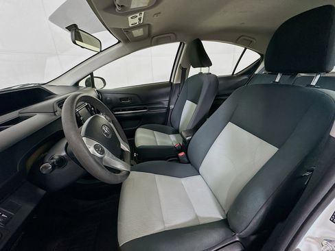 Used 2015 Toyota Prius C Two image 13