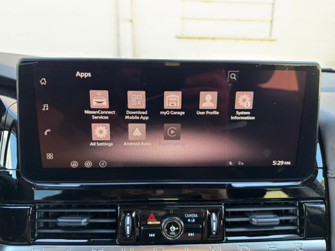 Used 2026 Nissan Pathfinder Platinum FWD image 27