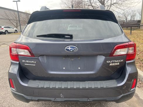 Used 2017 Subaru Outback 2.5i Limited image 6