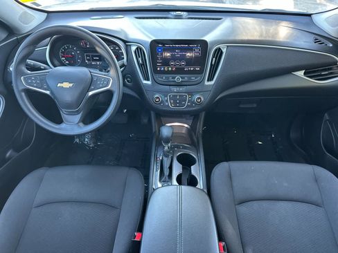 Used 2024 Chevrolet Malibu LT FWD image 4