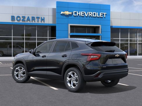 New 2026 Chevrolet Trax LS w/ LS Convenience Package image 3