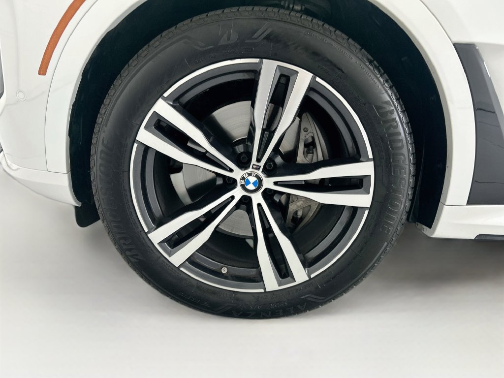 Certified 2025 BMW X7 xDrive40i w/ M Sport Package AWD/4WD image 29