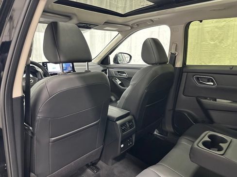 Used 2026 Nissan Rogue Platinum w/ Platinum Premium Package AWD/4WD image 49