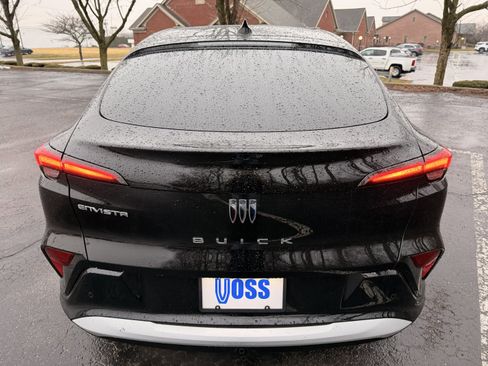 Used 2025 Buick Envista Sport Touring w/ Convenience I Package image 4