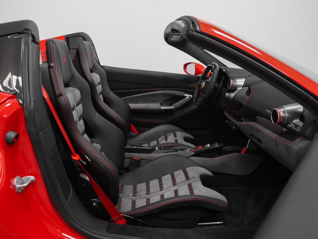 Certified 2023 Ferrari F8 Tributo RWD image 27