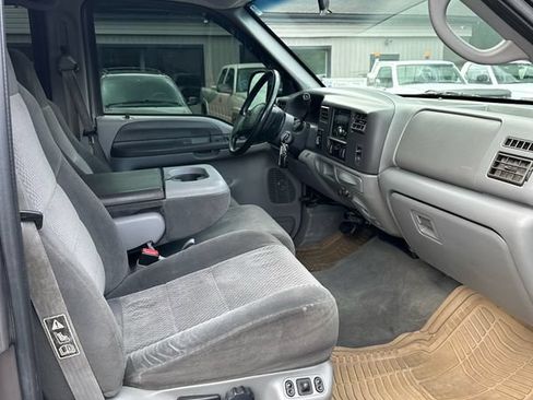 Used 2002 Ford F250 XLT AWD/4WD image 10