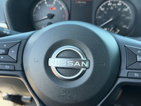 Used 2024 Nissan Altima 2.5 S FWD image 13