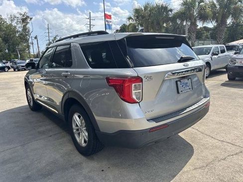 Certified 2021 Ford Explorer XLT RWD image 5