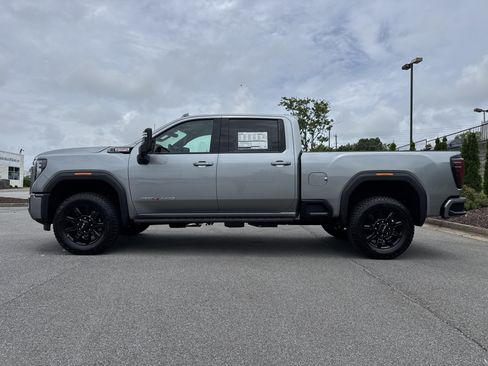 New 2026 GMC Sierra 2500 AT4 w/ AT4 Premium Plus Package AWD/4WD image 7