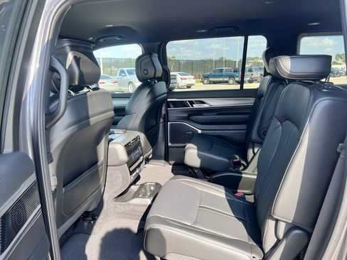 New 2026 Jeep Grand Wagoneer 2WD image 9