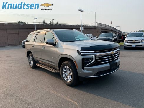 Used 2025 Chevrolet Tahoe LT w/ Comfort Package AWD/4WD image 1