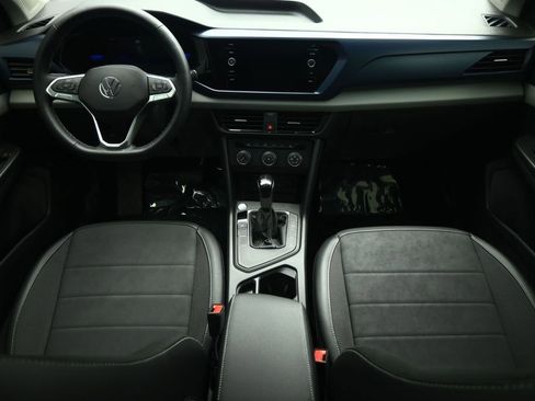Used 2022 Volkswagen Taos SE image 35