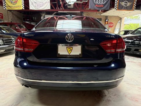 Used 2014 Volkswagen Passat TDI SEL Premium FWD image 4