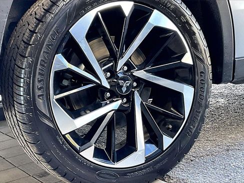 Used 2024 Mitsubishi Outlander SE image 36