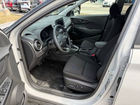 Used 2023 Hyundai Kona SEL w/ Cargo Package image 12