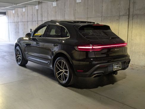 Used 2025 Porsche Macan image 3