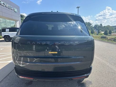Used 2025 Land Rover Range Rover SE AWD/4WD image 5
