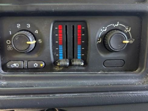 Used 2006 Chevrolet Silverado 1500 W/T RWD image 29