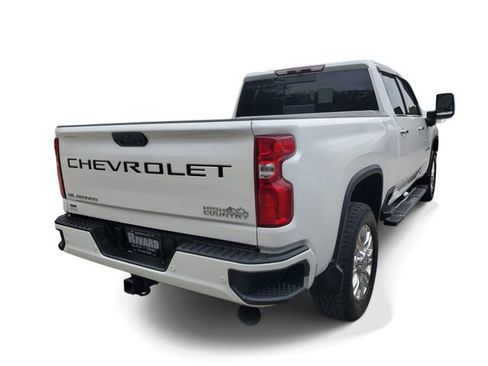 Used 2023 Chevrolet Silverado 2500 High Country w/ Safety Package II AWD/4WD image 4