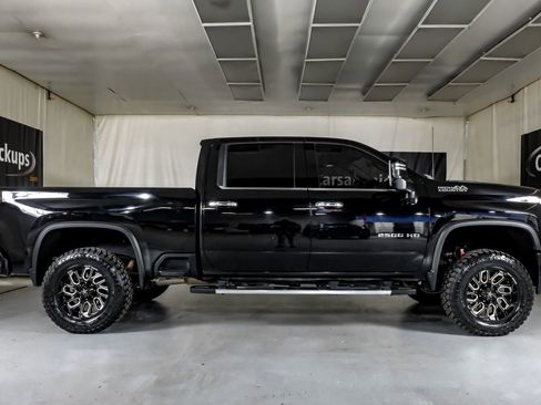 Used 2020 Chevrolet Silverado 2500 High Country w/ Z71 Off-Road Package AWD/4WD image 6