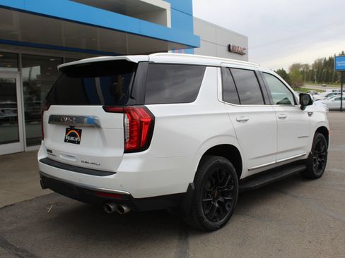 Used 2022 GMC Yukon Denali AWD/4WD image 3