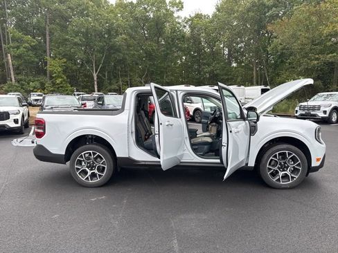 New 2025 Ford Maverick Lariat w/ 4K Tow Package image 29