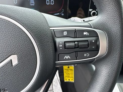 Certified 2023 Kia Sportage LX AWD/4WD image 15