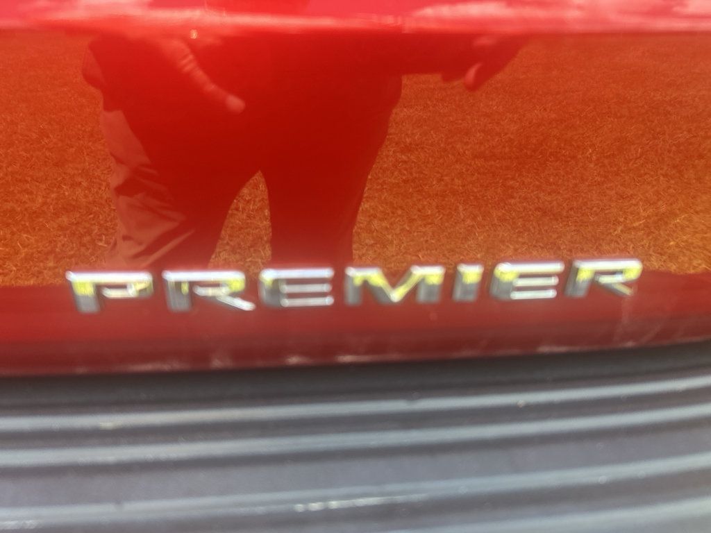 Used 2024 Chevrolet Tahoe Premier w/ Premium Package AWD/4WD image 6