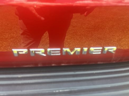 Used 2024 Chevrolet Tahoe Premier w/ Premium Package AWD/4WD image 6