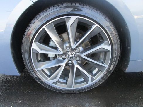 Used 2020 Toyota Corolla XSE image 2