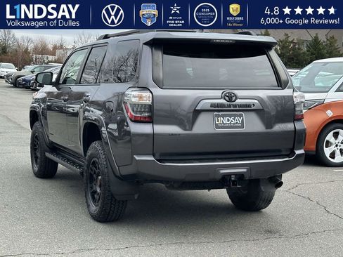 Used 2016 Toyota 4Runner SR5 Premium image 4