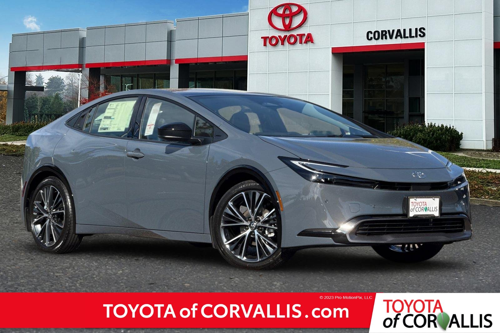 New 2027 Toyota Prius Limited FWD image 1