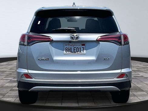 Used 2018 Toyota RAV4 XLE w/ All Weather Liner Package FWD image 23