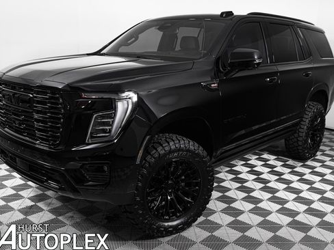 Used 2026 GMC Yukon Denali w/ Sun & Power Step Package AWD/4WD image 1