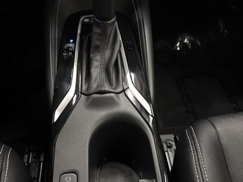 Used 2025 Toyota Corolla SE image 12