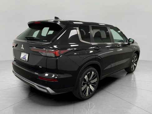New 2026 Mitsubishi Outlander SE AWD/4WD image 38