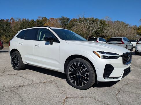 New 2026 Volvo XC60 B5 Ultra w/ Protection Package Premier image 15