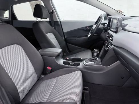 Used 2018 Hyundai Kona SEL w/ SEL Tech Package 02 FWD image 18