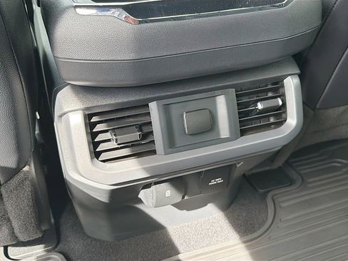 Used 2024 Ford F150 Lariat w/ FX4 Off-Road Package AWD/4WD image 26