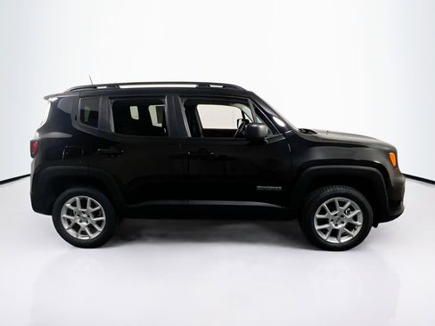 Used 2022 Jeep Renegade Latitude w/ Convenience Group image 4