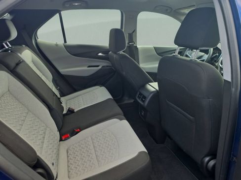 Used 2022 Chevrolet Equinox LS FWD image 25