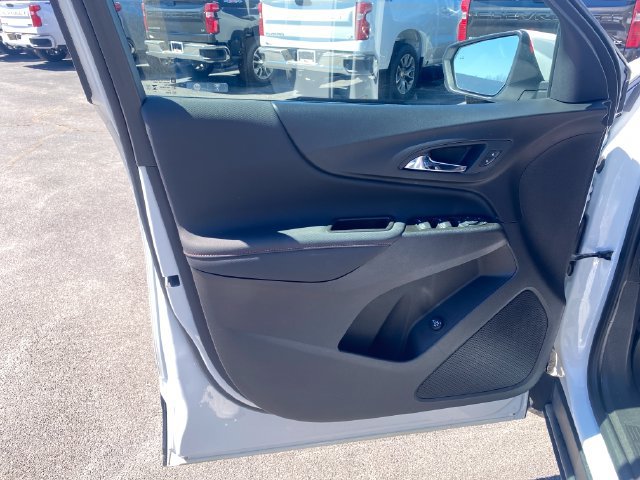 Used 2024 Chevrolet Equinox RS w/ LPO, Floor Liner Package FWD image 12