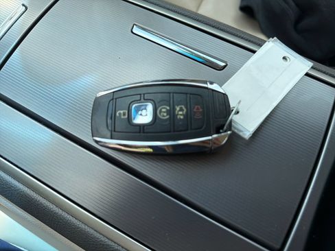 Used 2019 Lincoln MKZ Reserve FWD image 31