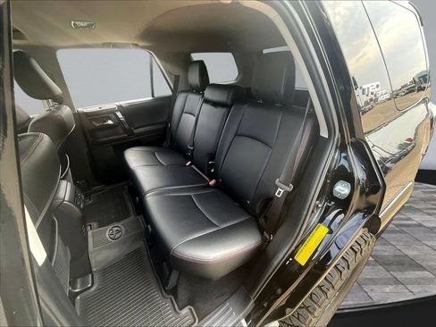 Used 2019 Toyota 4Runner TRD Off-Road Premium AWD/4WD image 24