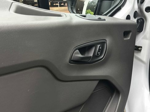 Used 2025 Ford Transit 250 Low Roof w/ Exterior Upgrade Package RWD image 16