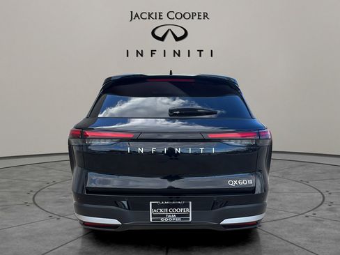 Certified 2026 INFINITI QX60 Luxe w/ Cargo Package image 4