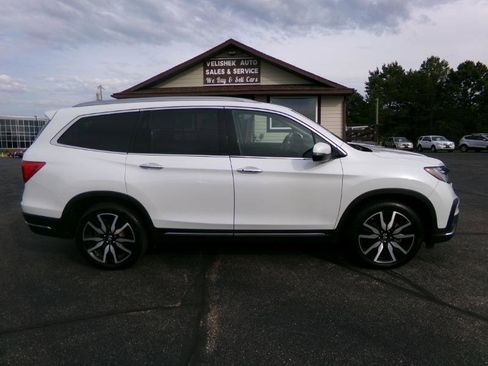 Used 2022 Honda Pilot Touring image 2