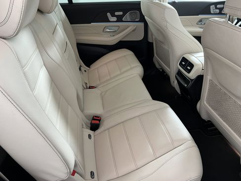 Certified 2021 Mercedes-Benz GLS 450 4MATIC image 25