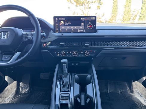 Used 2025 Honda Accord Touring image 15