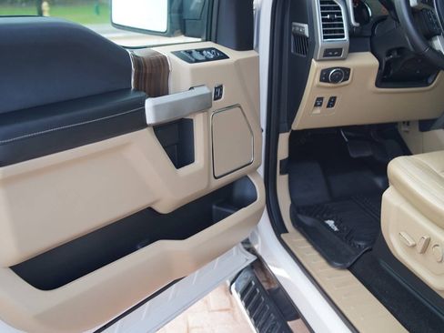Used 2015 Ford F150 Lariat w/ Equipment Group 501A Mid AWD/4WD image 56